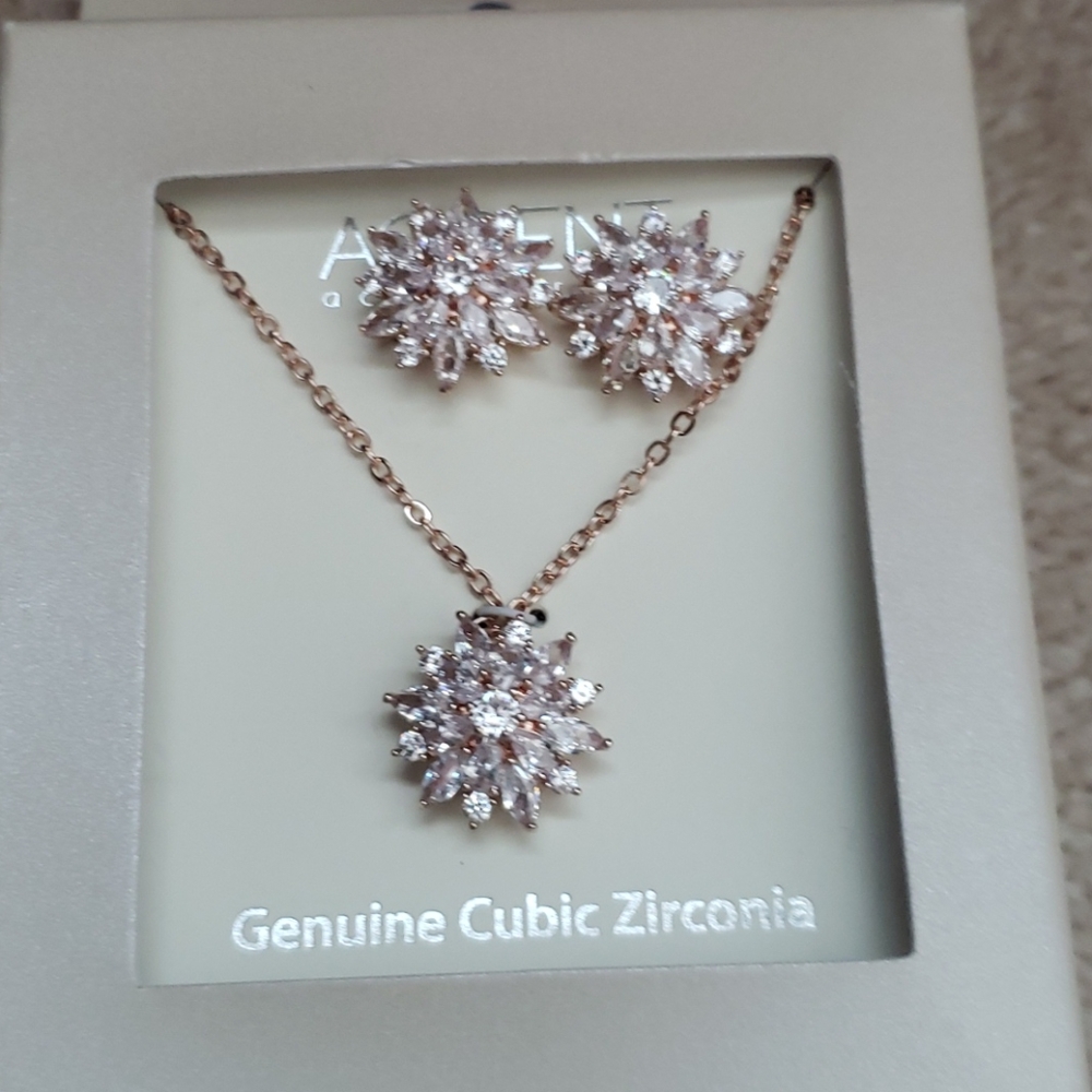 #Accent genuine cubic zirconia earrings set